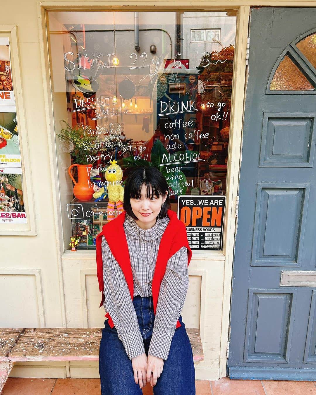 森貴美子さんのインスタグラム写真 - (森貴美子Instagram)「ご質問いただきました、このチェックシャツは @shinzone_official のものです🤎　赤ニットは @elura_official です❤️ みなさんよい連休をすごしてますか〜〜〜✨✨✨」11月4日 12時11分 - morikimi_morikimi