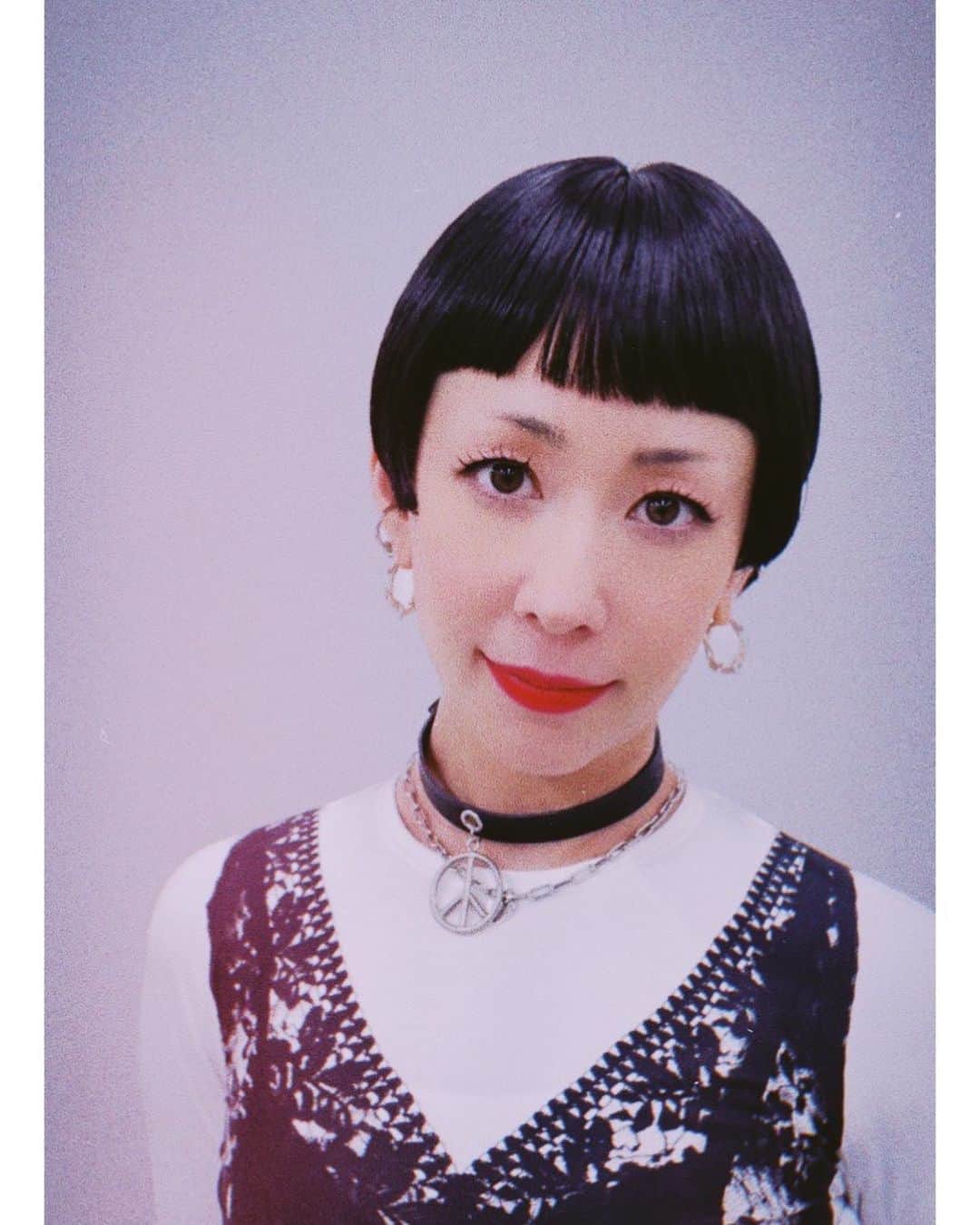 木村カエラさんのインスタグラム写真 - (木村カエラInstagram)「「PRODUCE 101 JAPAN THE GIRLS」 #5  第一回順位発表でした🥹  make: @udashi  hair: @noritakabayashi  styling: #白山春久  earrings：@loni_jewelry_ ear cuff：@justineclenquet necklace：@oeau_jewelry @harumi_showroom  @produce101japan_official  #PRODUCE101JAPANTHEGIRLS」11月4日 12時18分 - kaela_official