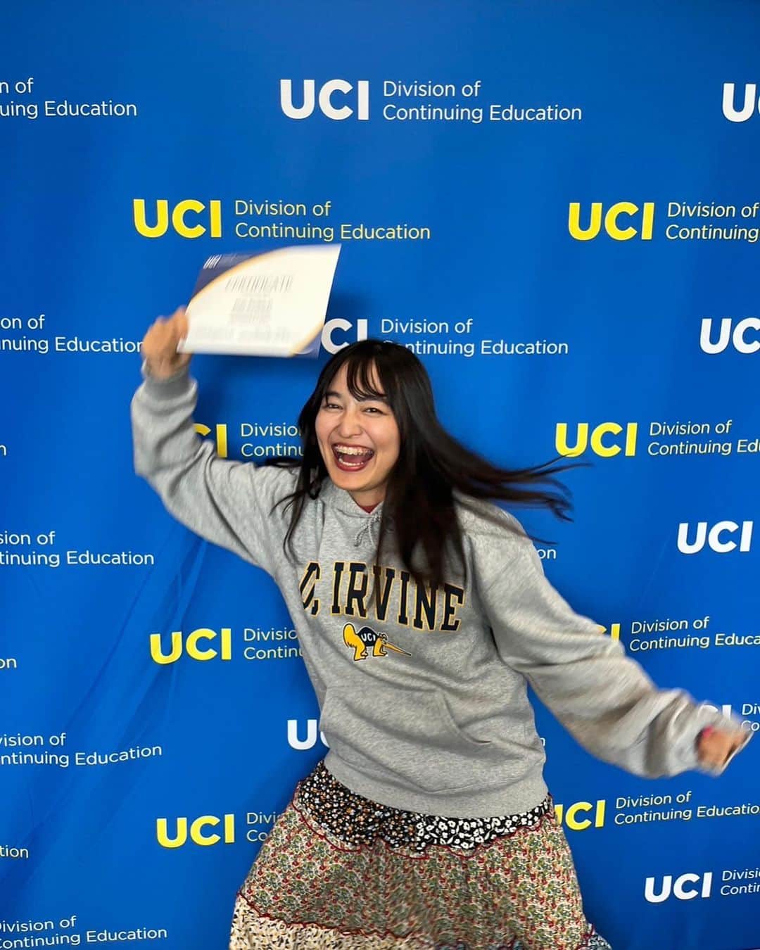 堀口日萌のインスタグラム：「懐古厨 三週間だけでも私はUCI student🐜  #uci #california #university #堀口日萌」