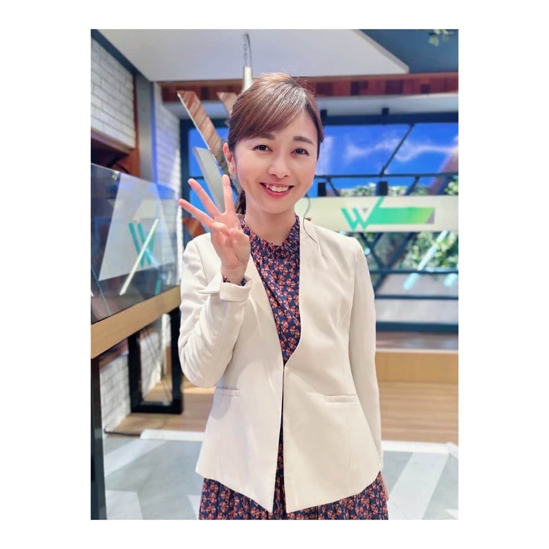 中谷しのぶのインスタグラム：「🍁🍁🍁  3連休も中日、 11月だということを 忘れるような暑さですね💦  体調管理には気をつけて よい週末をお過ごしください〜✨」