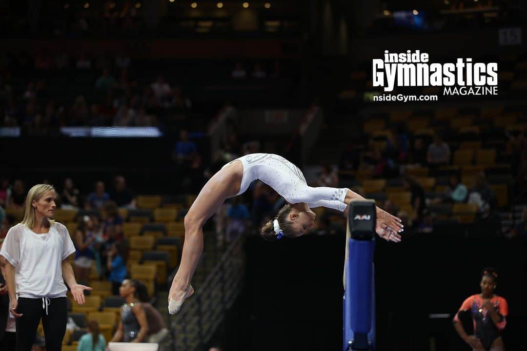 Inside Gymnasticsさんのインスタグラム写真 - (Inside GymnasticsInstagram)「Grace McCallum defying gravity!   Photo Lloyd Smith for Inside Gymnastics magazine   #athlete #gymnast #gravity」11月4日 12時32分 - insidegym