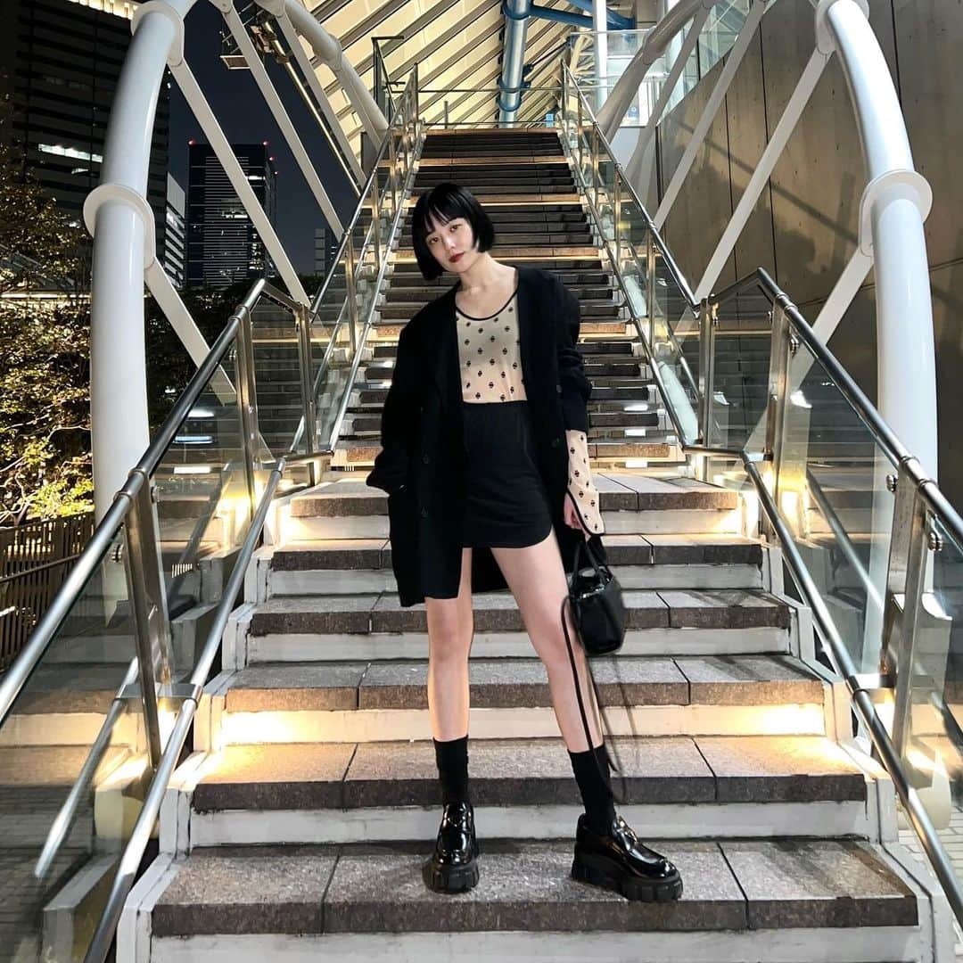Mikako のインスタグラム：「#vintage #sorin #prada #telfar」