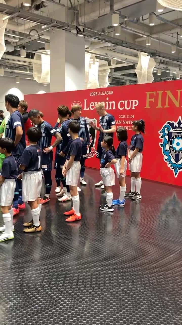 アビスパ福岡のインスタグラム：「選手ロッカーアウトシーンをお届けしました。  #アビスパ福岡」