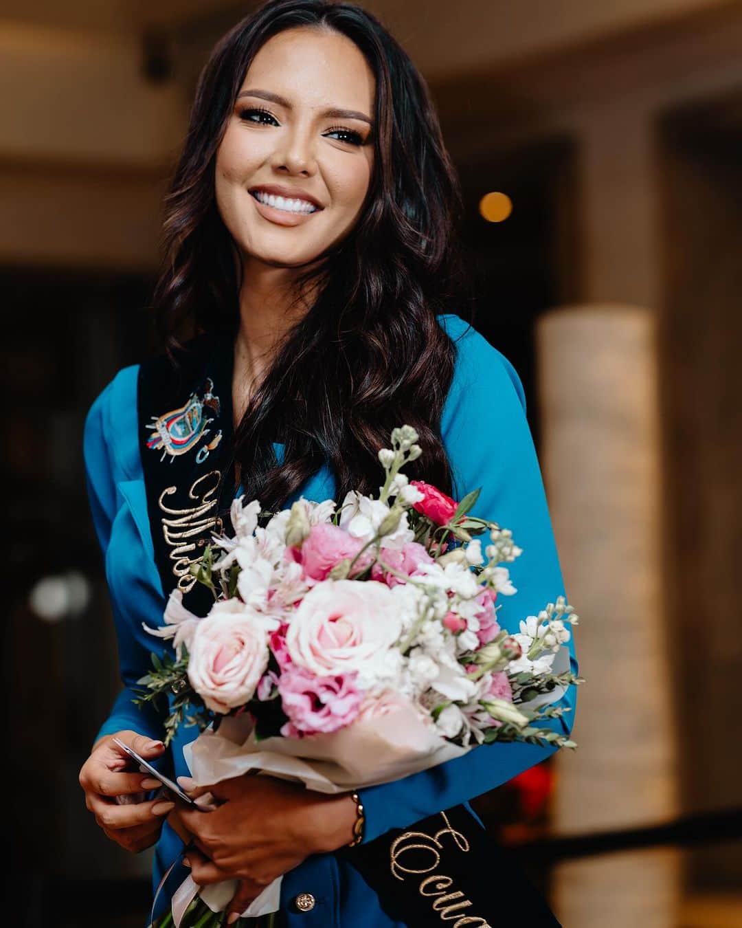 イリス・ミトゥネールさんのインスタグラム写真 - (イリス・ミトゥネールInstagram)「Hola, El Salvador! 🌴   The Miss Universe delegates have touched down, Let the adventure begin!🤩  #missuniverse #72ndmissuniverse」11月4日 13時07分 - missuniverse