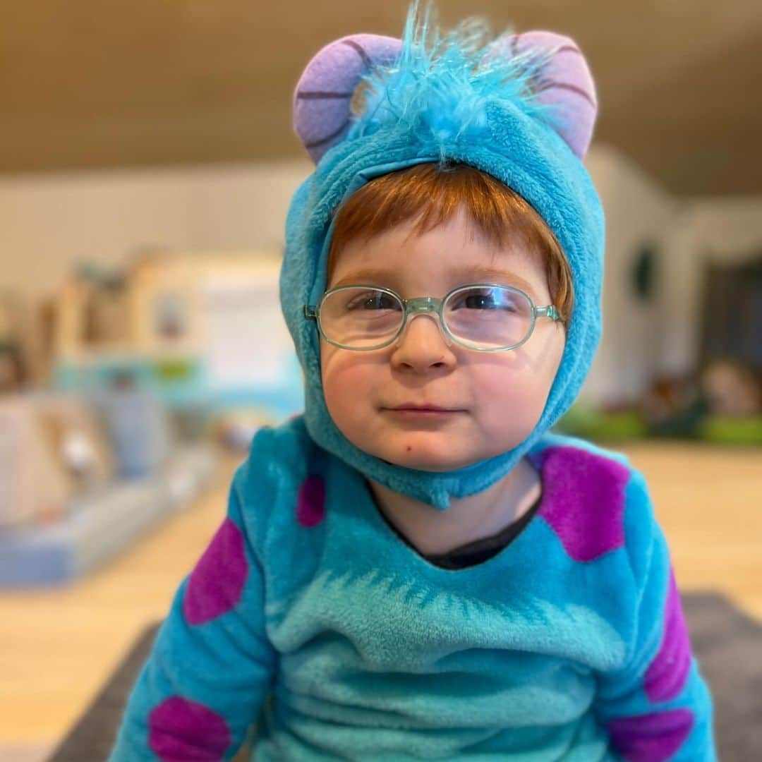 メーガン・トレイナーさんのインスタグラム写真 - (メーガン・トレイナーInstagram)「Riley and Barry’s 1st Halloween together 🩵🧡」11月4日 14時47分 - meghantrainor