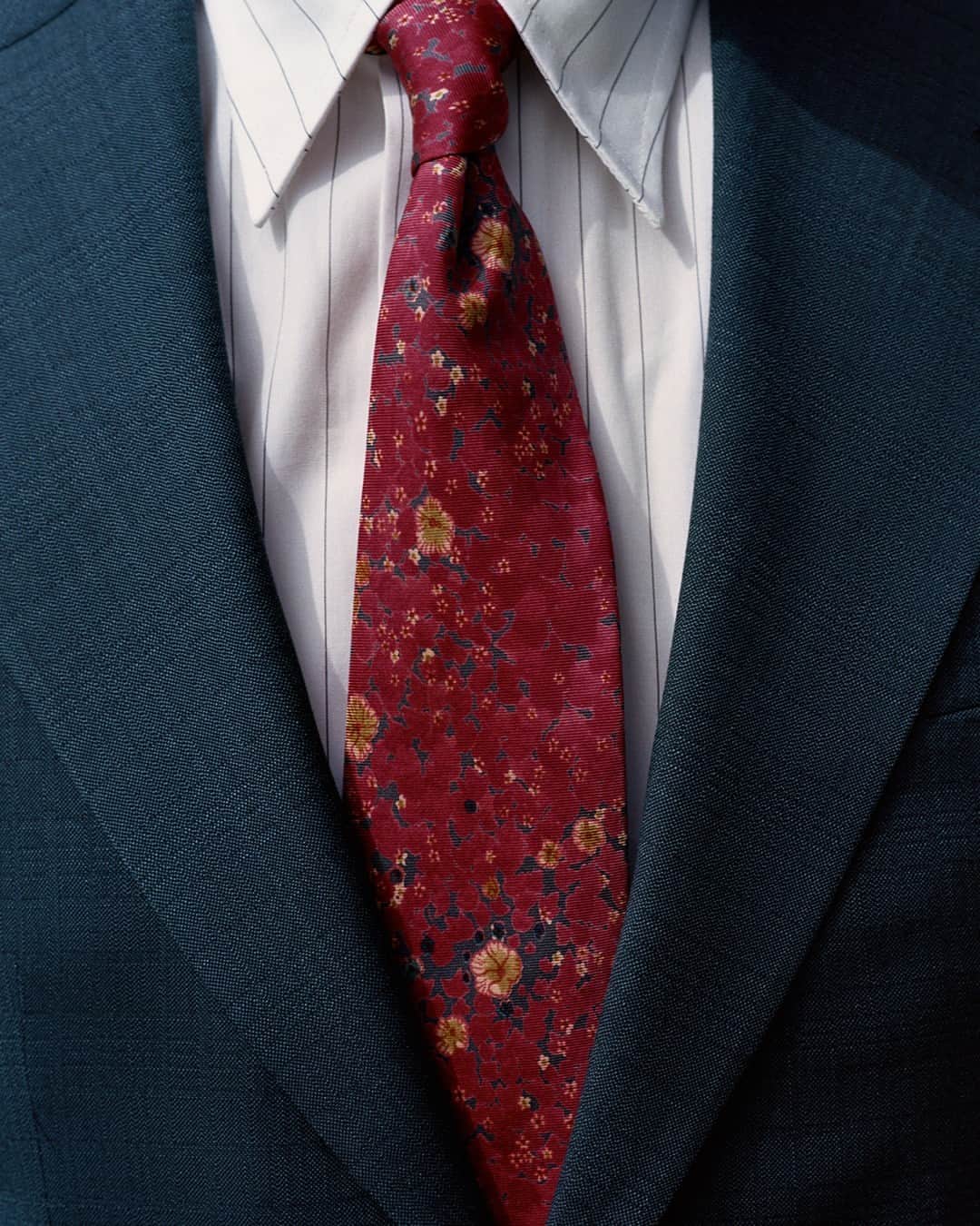 ドーメルのインスタグラム：「Elegance resides in the details.」