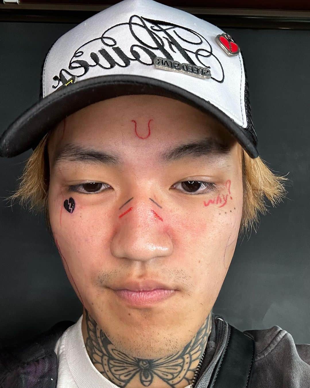 LEXのインスタグラム：「family @bexeyswan 俺はアーティストさ これからもさ　俺は揺るがない精神を持っている」