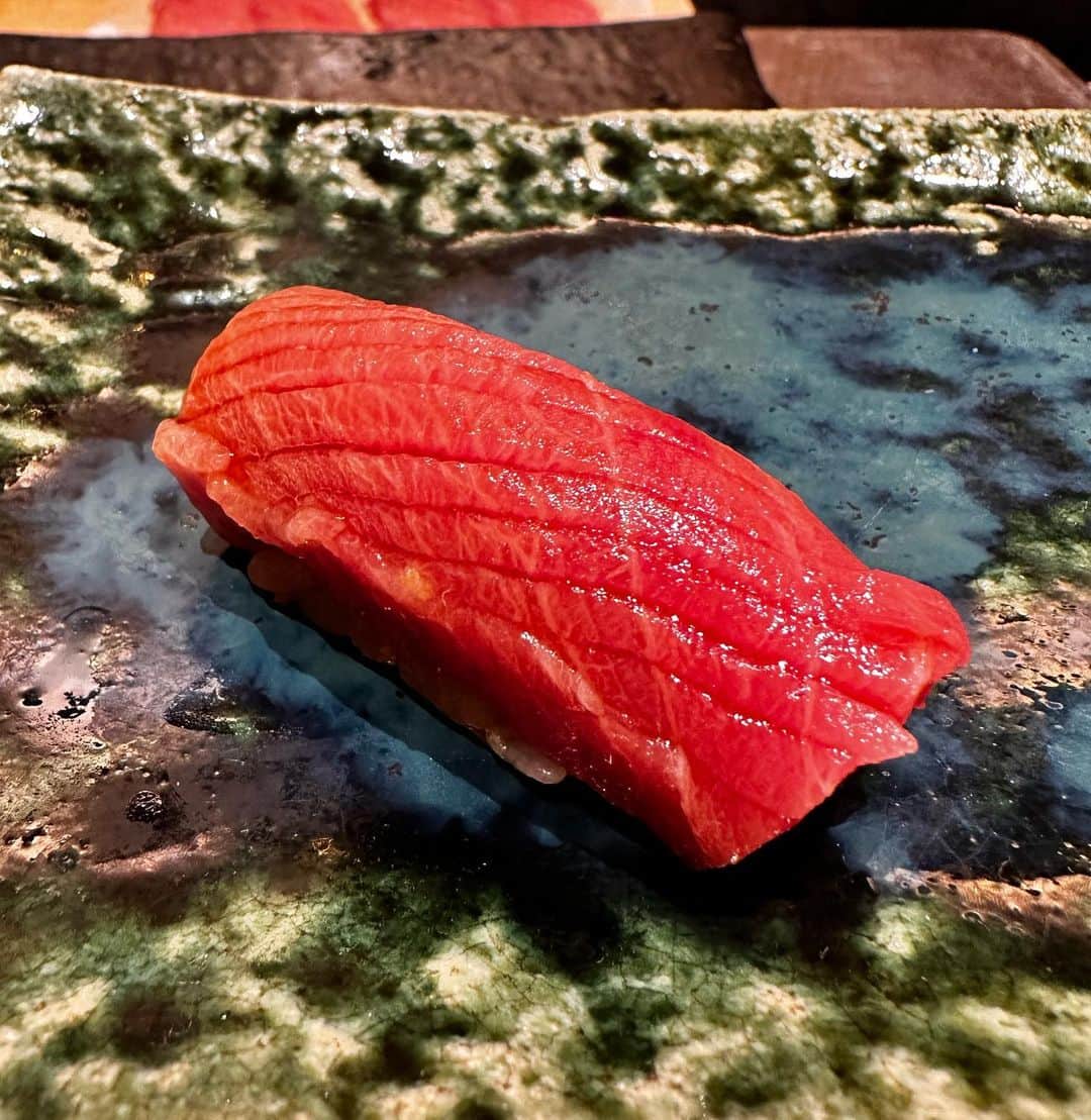 宮川大輔さんのインスタグラム写真 - (宮川大輔Instagram)「美味しいお寿司久しぶりに食べたぁぁぁあ。 楽しい楽しい夜でした🍶。 #銀座 #鮨ふかさわ」11月4日 15時12分 - miyagawadai