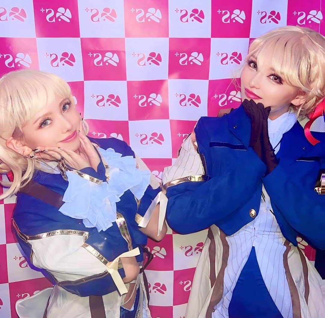 REIRAのインスタグラム：「今回も仙台S+でやっております！  Jpop k-pop Bビルボード  イベント「JKB」にて  アニコスで viviちゃんと踊ってきました♪  ダンスには全然関係なく、 2人共好きな「ヴァイオレットエバーガーデン」コスで ダンスは「推しの子」アイドル♪と USJでお馴染みのAdoの唱♪ゾンビでダンスを 今回はgogo以外にもshowしました♪  次回は11／22なので みんなもフロアで一緒に踊って盛り上がりましょ♪  #仙台クラブ#club#地方クラブ #出張#仙台夜遊びスポット #仙台club#国分町 #シャンパン#vip #仙台音楽#gogodancer #パリピ#アニソン#jpop #jラップ#k-pop#ゾンビデダンス #ヴァイオレットコスプレ #ヴァイオレットエヴァーガーデン  #ado唱ダンス #showtime #yoasobiアイドルダンス #推しの子ダンス」