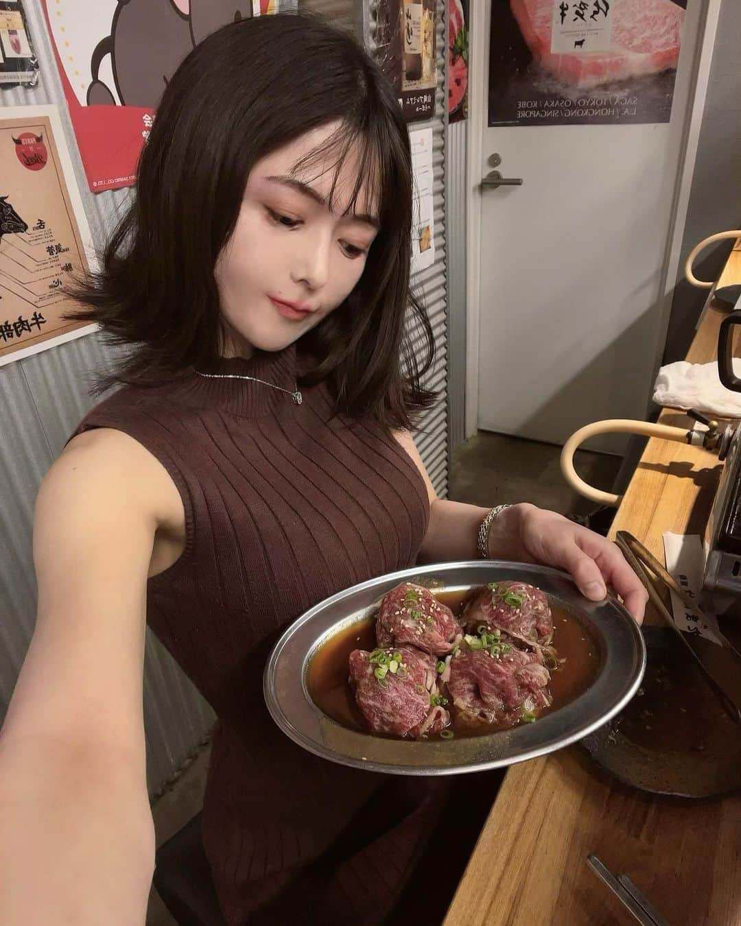 AYUNAさんのインスタグラム写真 - (AYUNAInstagram)「ここの特上レバー めっちゃ美味しかったぁぁ🥺🥰  飲むロース肉と上タン塩もとっても美味でした☺️🍀  PR @tamaniwayakinikuriku #たまには焼肉陸 #東京焼肉 #東京都グルメ #新宿焼肉 #新宿区グルメ #高田馬場焼肉 #高田馬場グルメ」11月4日 15時36分 - ayuna_0404