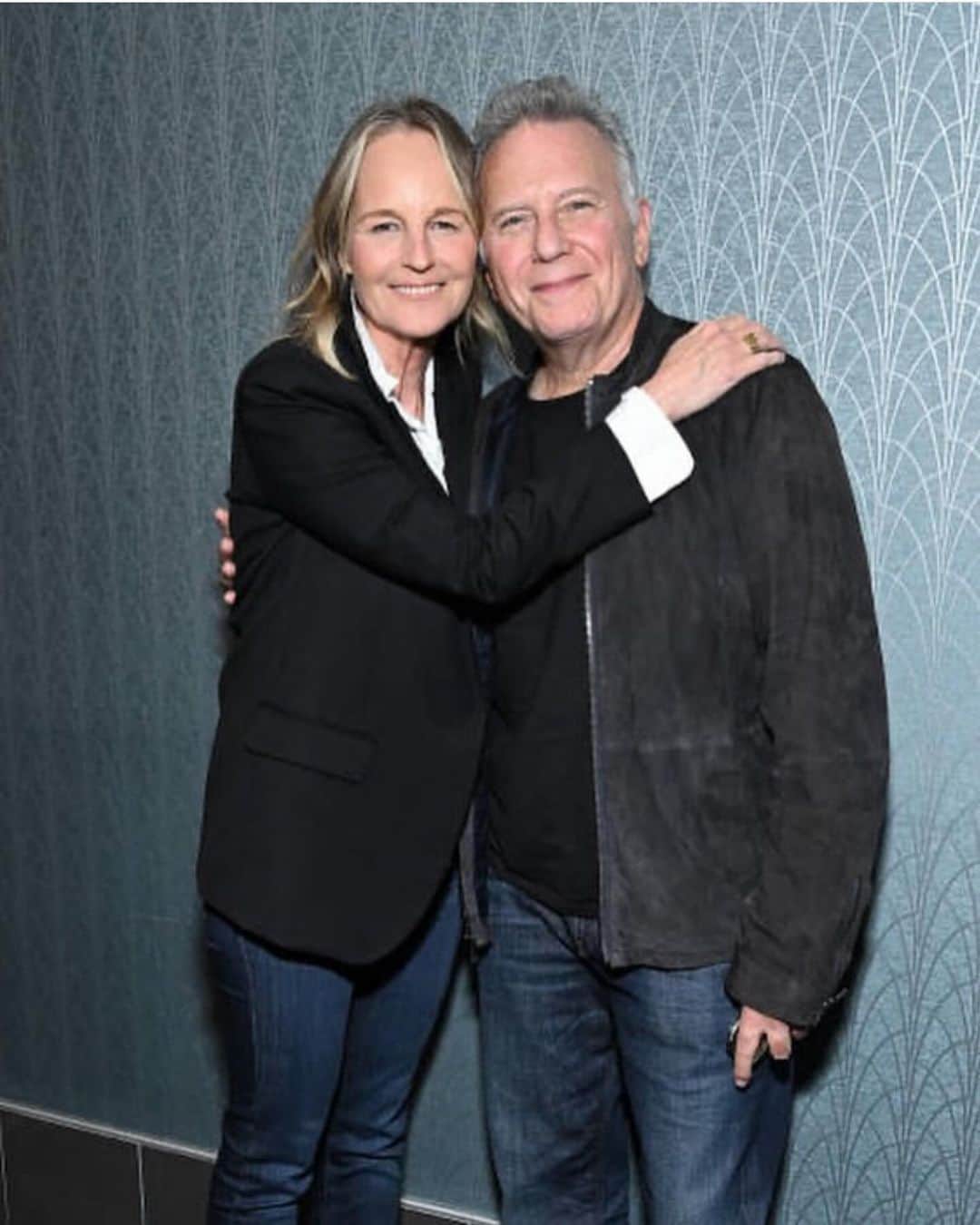 ヘレン・ハントのインスタグラム：「My beloved friend @paulreiserofficial wrote, produced and stars in a beautiful movie. “The Problem with People.” It’s exactly the right movie for this painful moment. Wait till you see it. I’ll keep you posted when it’s coming out but what an amazing job. ❤️  #madaboutyou #madaboutyoutvshow  @dtlafilmfest」
