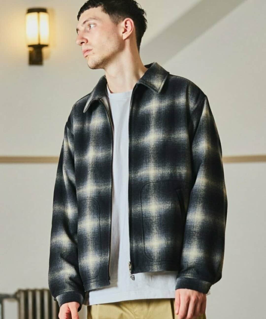 のインスタグラム：「会員限定10%OFF対象！ -今季トレンドのオンブレチェック柄の中綿ドリズラージャケット-  起毛感のあるチェック生地は、マックレガーのアーカイブ古着から着想を得て作成。 中綿入りのジャケットなので冬まで着用可能です！  McGREGOR COLLECTION オンブレチェック パディングドリズラー ジャケット 問い合わせNo.1051398700004 価格:¥17,930(tax in) →10%OFF ¥16,137(tax in) カラー:ブラック/ブルー サイズ:M/L  ▶︎画像をタップして商品情報をチェック！ ※価格が変動することもございますので、予めご了承ください。  ≪開催中のキャンペーン≫ 会員限定10％OFFで気になっていたアイテムをゲット❗️ さらにタイムセールと最大2,000円オフのクーポンも😳 ▶詳細はTOPページ( @freaksstore_official )のURLからNewsをご覧ください。  ｰ ｰ ｰ ｰ ｰ ｰ ｰ ｰ ｰ ｰ ｰ ｰ ｰ ｰ ｰ ｰ ｰ ｰ ｰ ｰ ｰ ｰ ｰ ｰ ｰ ｰ ｰ ｰ ｰ ｰ ｰ ｰ ｰ ｰ ｰ ＠daytona_park FREAK'S STORE,PUBLUX,Freada,Vitamix等のファッションからライフスタイルまで幅広いブランドを取り扱うモールです。 ｰ ｰ ｰ ｰ ｰ ｰ ｰ ｰ ｰ ｰ ｰ ｰ ｰ ｰ ｰ ｰ ｰ ｰ ｰ ｰ ｰ ｰ ｰ ｰ ｰ ｰ ｰ ｰ ｰ ｰ ｰ ｰ ｰ ｰ ｰ  #freaksstore #フリークスストア #freaksstore23fw #freaksstoreofficial#freaksstore_men」
