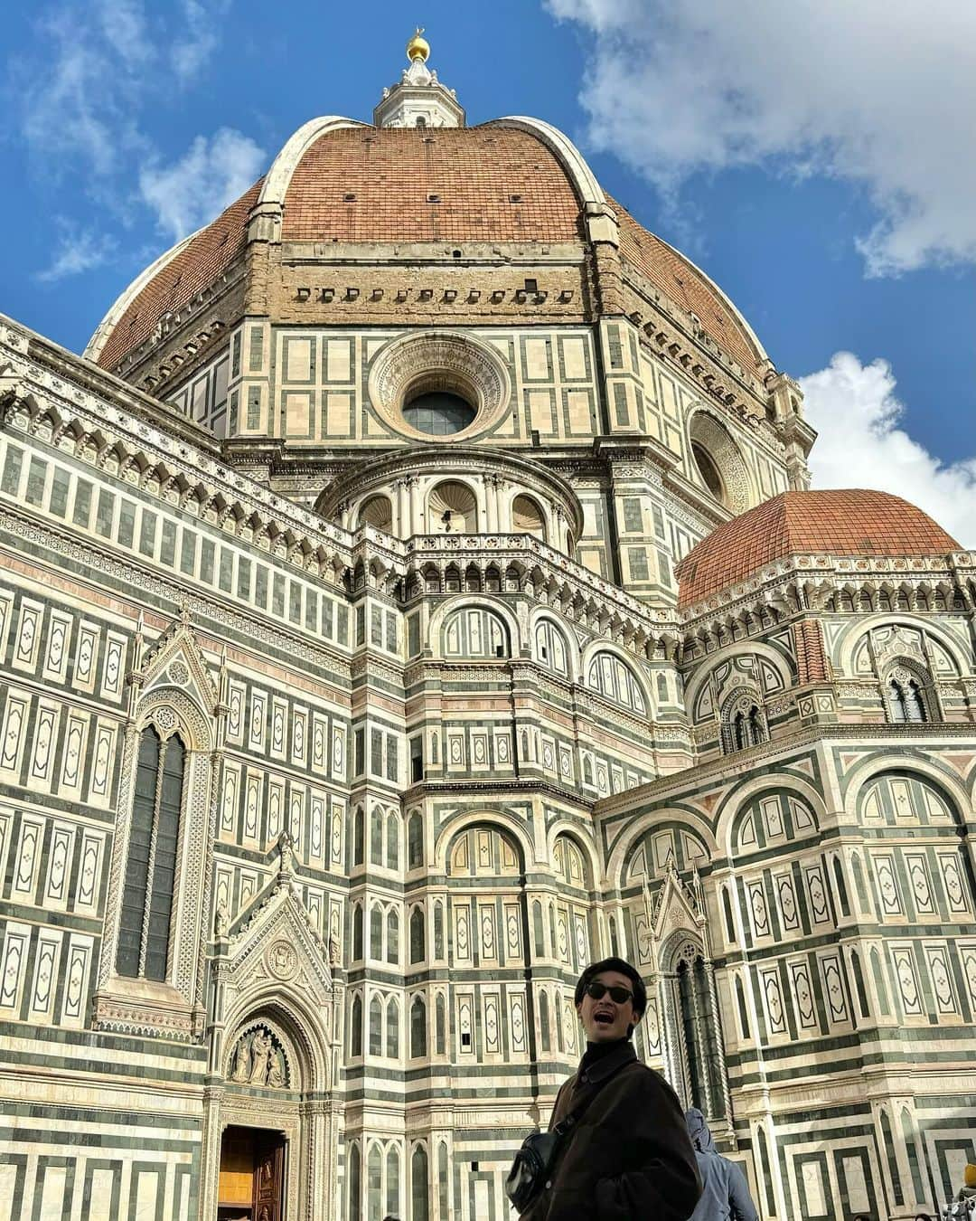 としみつさんのインスタグラム写真 - (としみつInstagram)「🇮🇹Firenze  街並み、グルメ、全て良し ホテルの屋上から見た、日の出&鐘の時間があまりにも美しくて忘れられない。  ホテルも良すぎたからまた載せるね  必ずまた来たい。」11月4日 16時28分 - toshimitsu_tokaionair