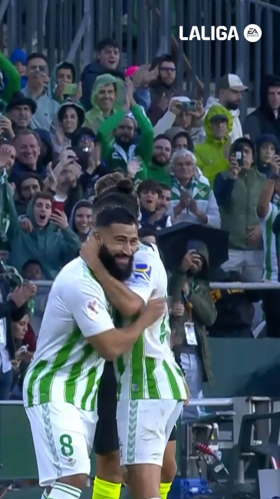 レアル・ベティスのインスタグラム：「¡𝗙𝗨𝗨𝗨𝗨-𝗦𝗜𝗢́𝗡!  #LALIGAHighlights」