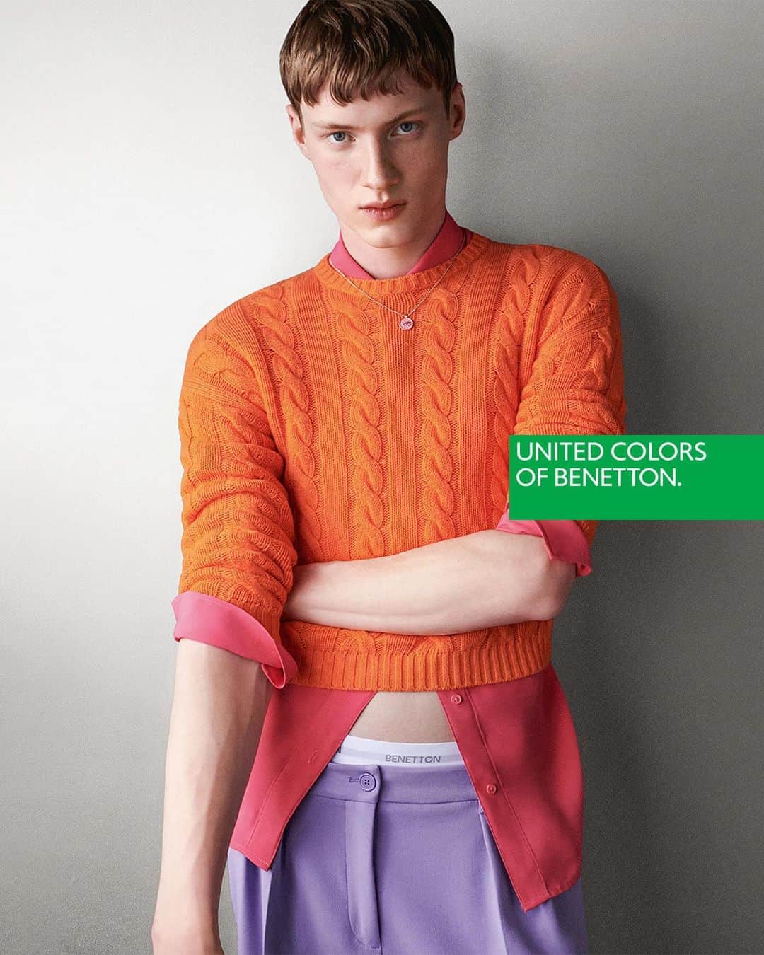ベネトンのインスタグラム：「Making classic silhouettes a modern statement. Pastel hues paired with brighter colors create a balance that exudes beauty, personality and style.  WE ARE INFINITY Fall-Winter 2023-2024 Ad Campaign  Creative Direction @andreaincontri Photography @giampaolosgura Styling @kjeldgaard1 Models @riannevanrompaey @dianechiuu @braien.vaiksaar  #Benetton」