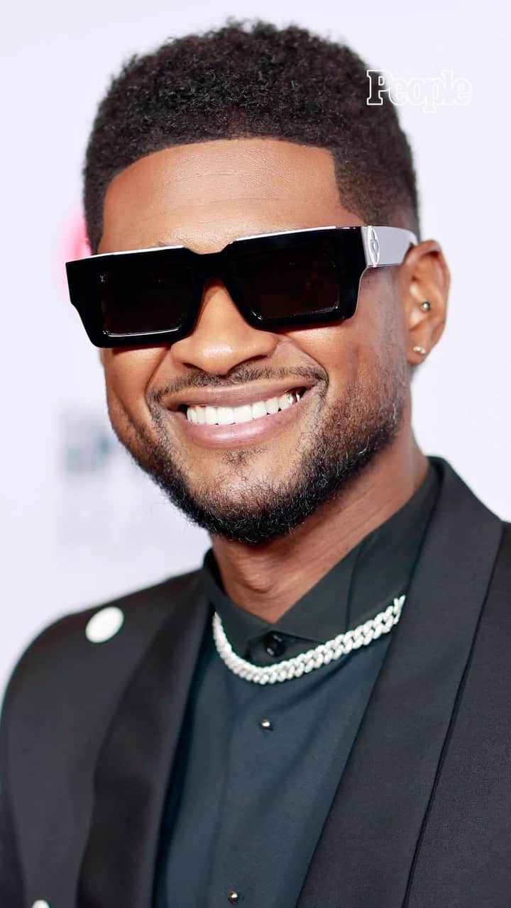 People Magazineのインスタグラム：「The ✨sexiest✨ time of year is here. Ahead of PEOPLE’s #SexiestManAlive reveal, we’re showing some love to our  Men of the Year. First up: Usher! Drop your favorite Usher song in the comments.」