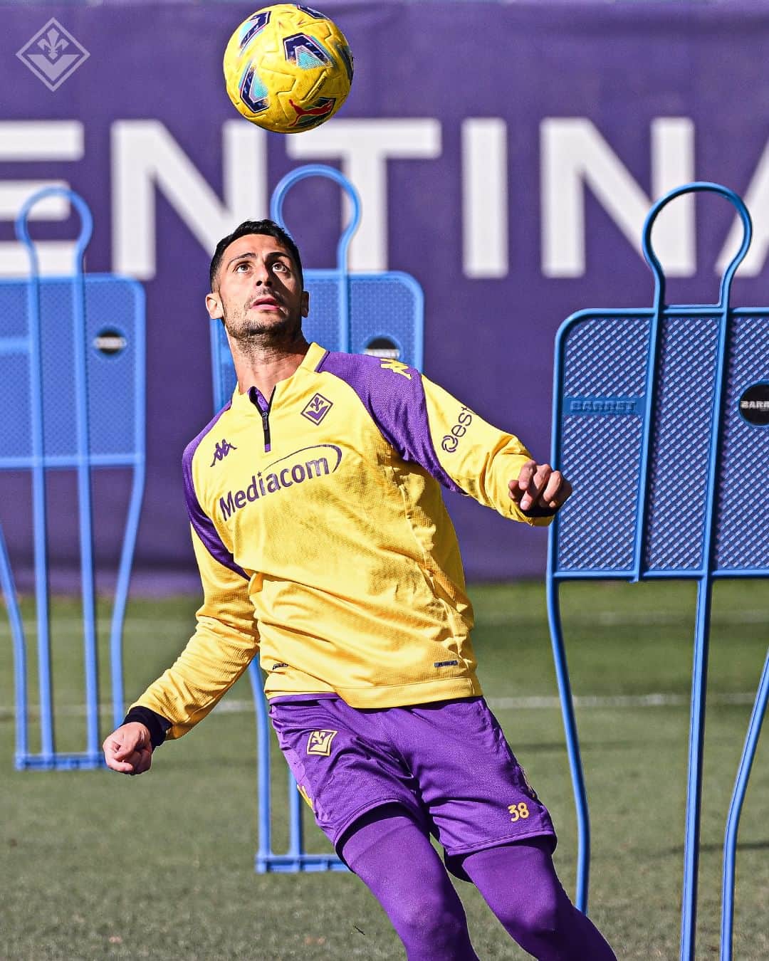 ACFフィオレンティーナのインスタグラム：「Focus on #FiorentinaJuventus ⚜️   #ForzaViola #Fiorentina #ACFFiorentina」