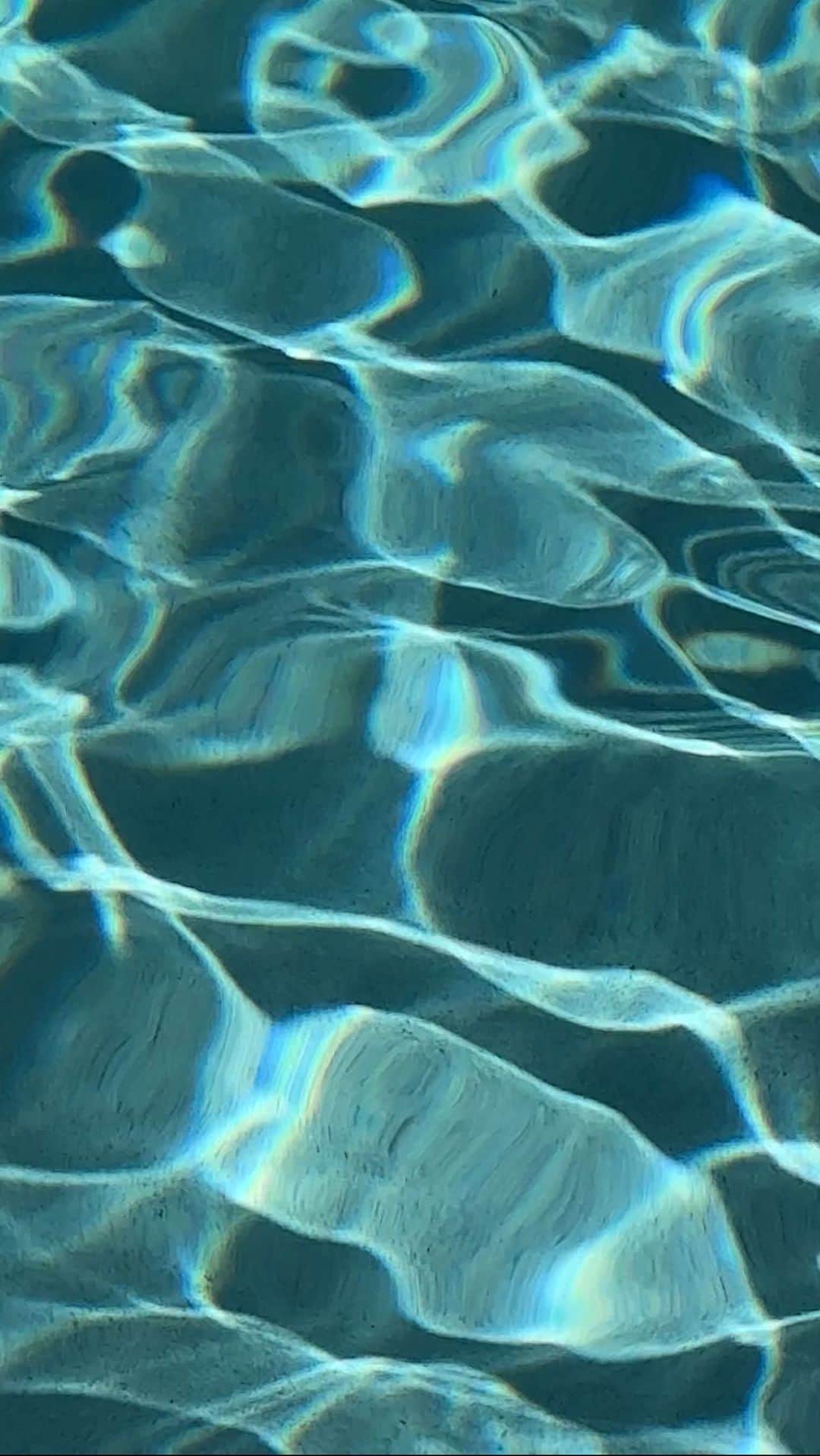Cindy Pradoのインスタグラム：「Hydration and Sustainability 💦 @perfecthydration #perfecthydrationpartner」