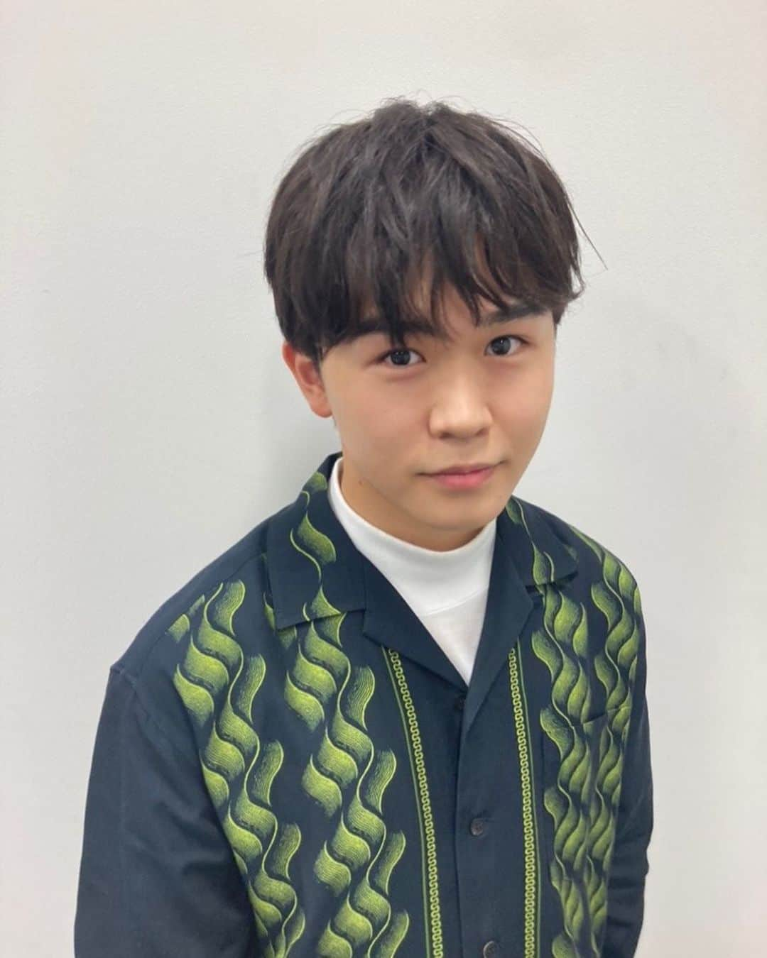 鈴木福さんのインスタグラム写真 - (鈴木福Instagram)「1104(いい推し)の日か〜！  いい推しになれるように頑張ります…😎 推してくれぃ！  そして僕はまさかの場所で、幼かった僕を熱くさせた推しに会えました！  #いい推しの日  #推し」11月4日 18時41分 - s_fuku_te