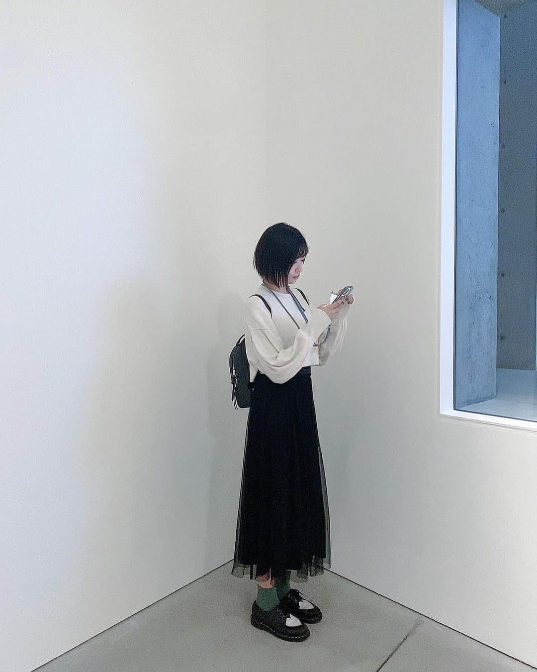 松田彩希のインスタグラム：「. デートで盗撮された ☁🤍🏰🍼🤍🕊🦢👟🫧」