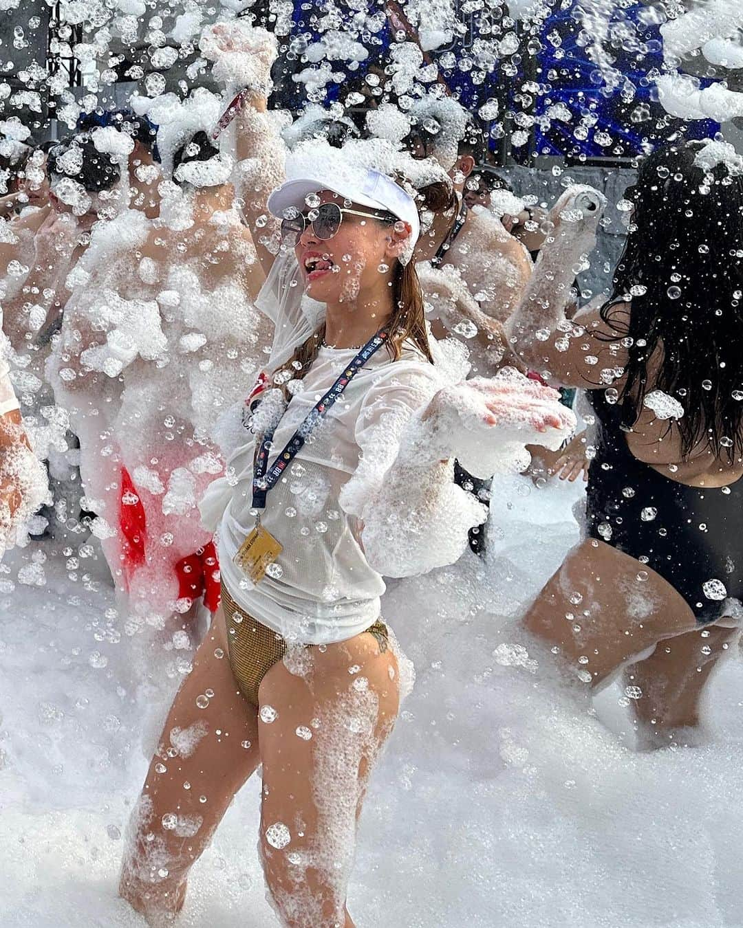 小澤マリアさんのインスタグラム写真 - (小澤マリアInstagram)「Reminiscing the foam party at @itstheship 🤍🫧  #itstheship #itstheship2023 #m88 #M88PartyCruise #M88AtTheSea #m88halloween #partycruise #foamparty #cruiseship #pr #model #intrepreneur #influencer #investor #mariaozawa #partylife #singapore #gentingdreamcruise #豪華客船 #モデル #スポンサー #インフルエンサー #投資家 #ビジネスマン #ビジネスライフ #小澤マリア #泡パ #泡パーティー #シンガポール」11月4日 18時43分 - maria.ozawa0108