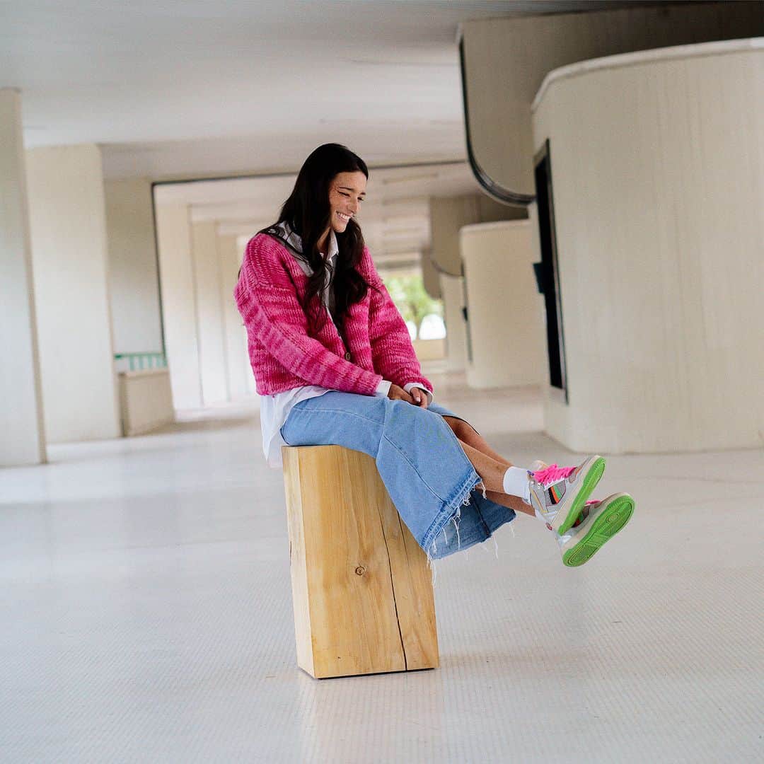 のインスタグラム：「Super easy to look at our Serafini with a dreamy look 🤩 . . . #SerafiniShoes #newin #fw23 #shoes #fashion #sneakers #basket #colors #womanfashion #newcollection #new #musthave #forher #footwear #streetstyle」