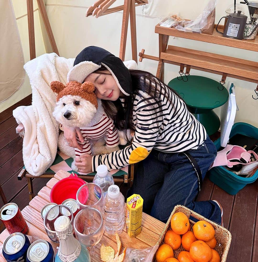 ユ・ボファのインスタグラム：「주말 먹부림 너무 조앙⛺️🤭  📍비트윈 경기 양주시 장흥면 가마골로 188-53」
