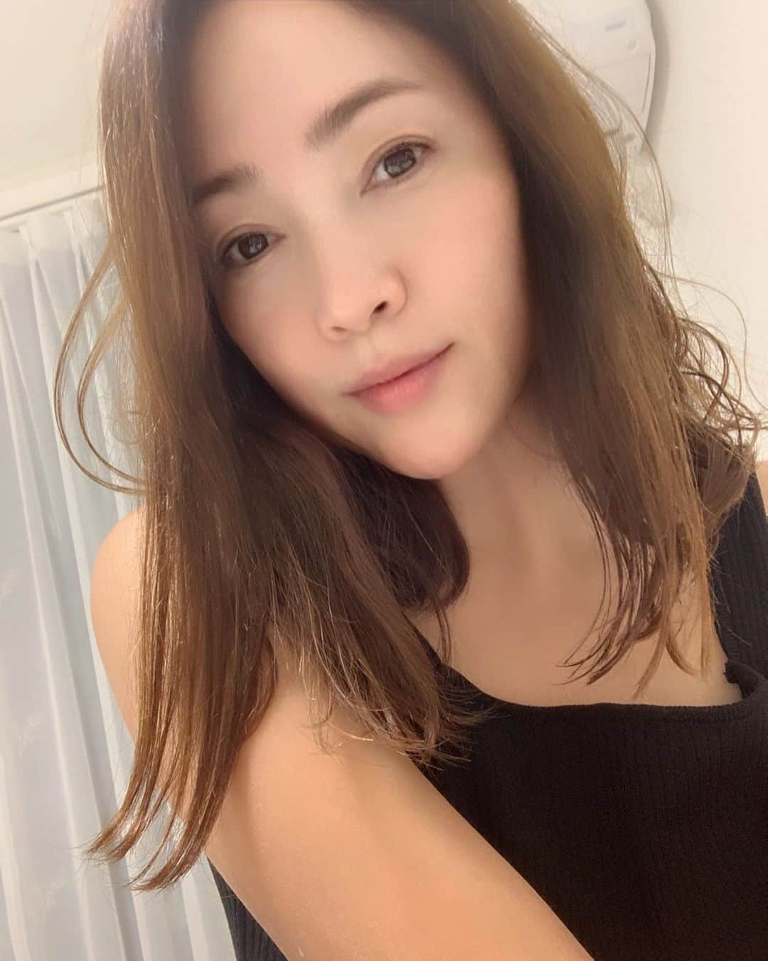 田中悦子さんのインスタグラム写真 - (田中悦子Instagram)「こんばんは❣️  今日は大切な人を招いて お家でBBQ🍖 新居に引っ越して やっと招待することができました😄  朝からコストコ行ったり  昨日から料理の下拵えしたりして 何気に大変でしたが、 盛り上がって ゲストも喜んでくれて 本当に嬉しかったです❣️  明日は夜8時〜 メンバーサロンYOORにて ライブします❣️  是非ご参加して下さいね〜❤️  https://yoor.jp/door/etsuko_reborn25?fbclid=PAAaZdvVqvsk_2TsIVAFGxizwkmgJYIU76i9u3d5b2Po-PKBXv63v9SGhXFZE」11月4日 19時06分 - etsuko.reborn25