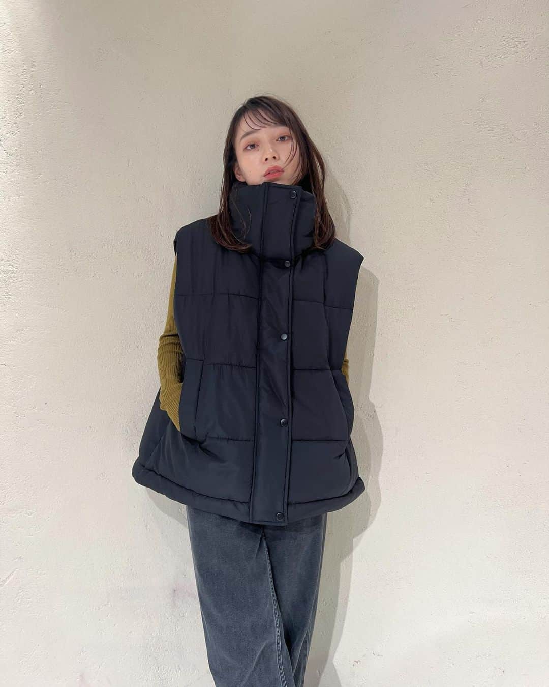 日浦もものインスタグラム：「ダウンベスト初挑戦^_^  #merlot#メルロー#ad#ダウンベスト#秋コーデ」