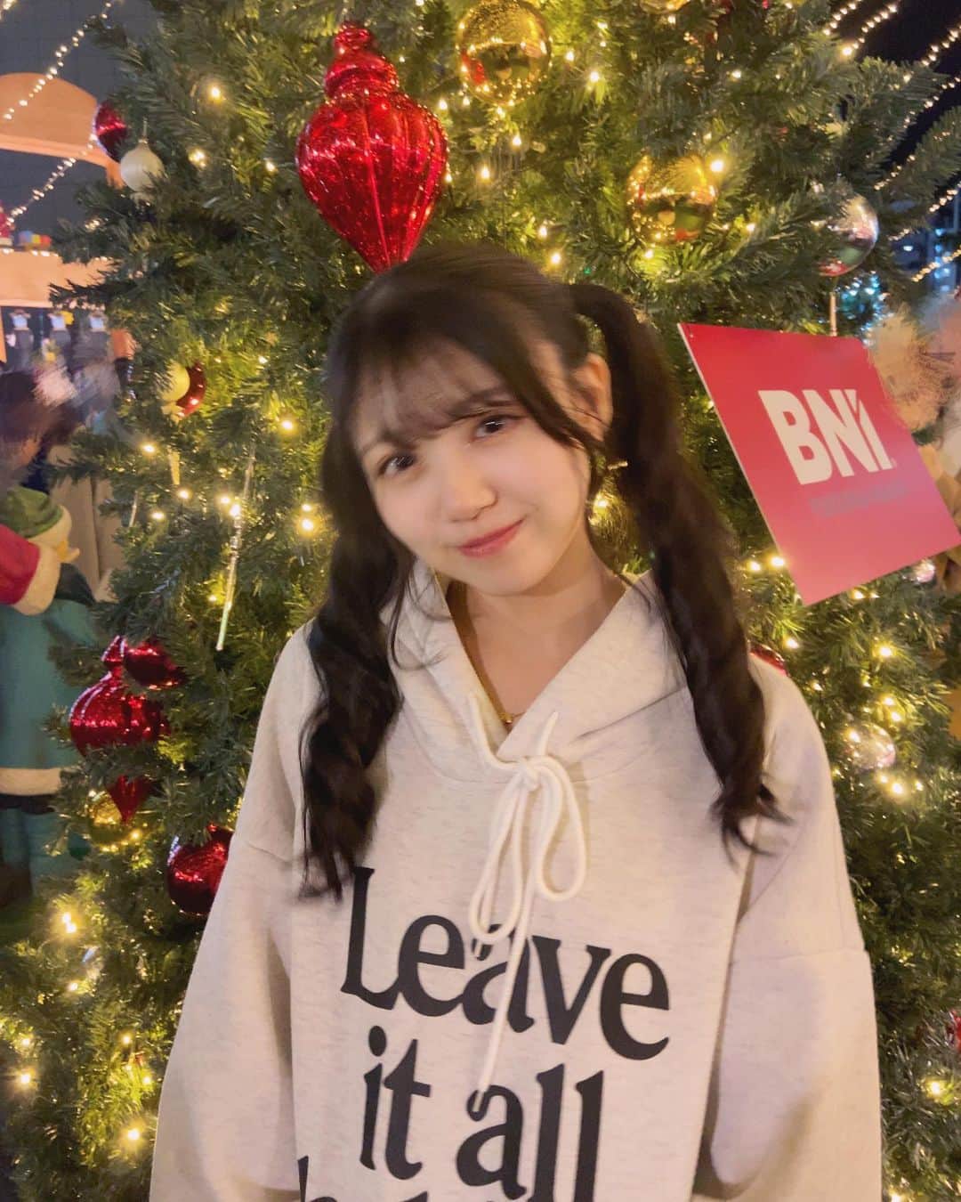 村上和叶のインスタグラム：「いちばん好きな季節がくる(><) 君はどの季節が好きー？」