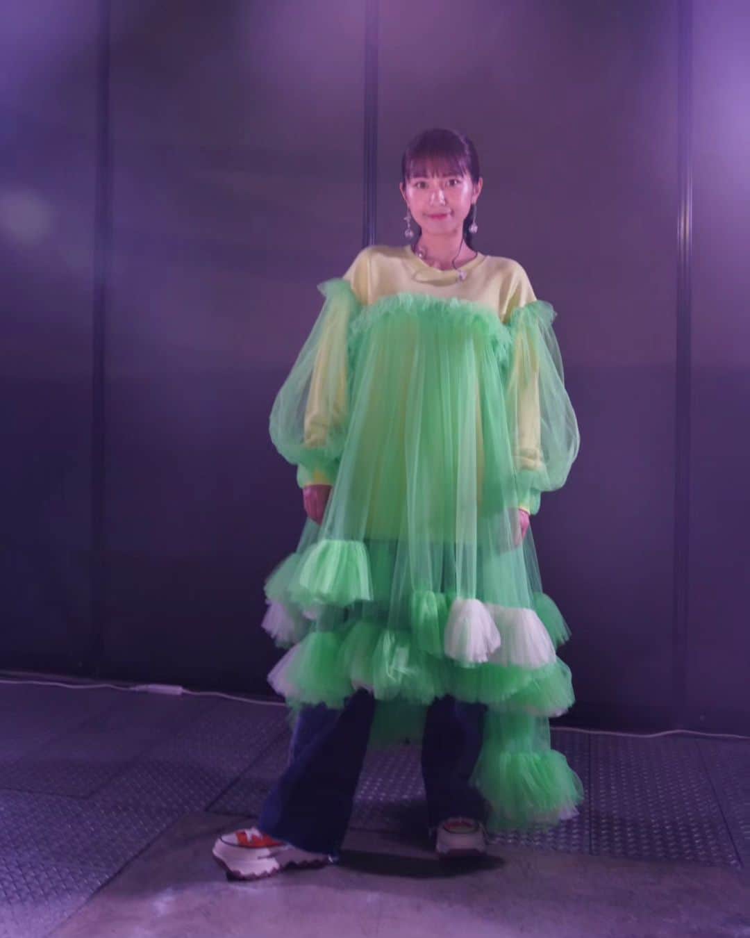 miwaのインスタグラム：「きょうの衣装💚💚💚  #JapanMobilityShow  #ジャパンモビリティショー2023」