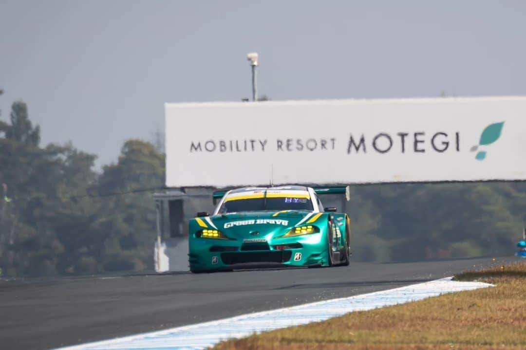 吉田広樹さんのインスタグラム写真 - (吉田広樹Instagram)「#SUPERGT Rd.8 モビリティーリゾートもてぎ🏁 予選はP7でした！  良いアタックが出来た感触もあったのですが ライバル勢はさらに速かったです💦  明日のレースはチームとして 今シーズンの集大成のレースに出来るようベストを尽くします！！  #埼玉トヨペット #GreenBrave #grgarage浦和美園 #TOYOTA #GRSUPRAGT #スープラ #TCD #BRIDGESTONE #大石博久カメラマン」11月4日 19時47分 - hiroki44da