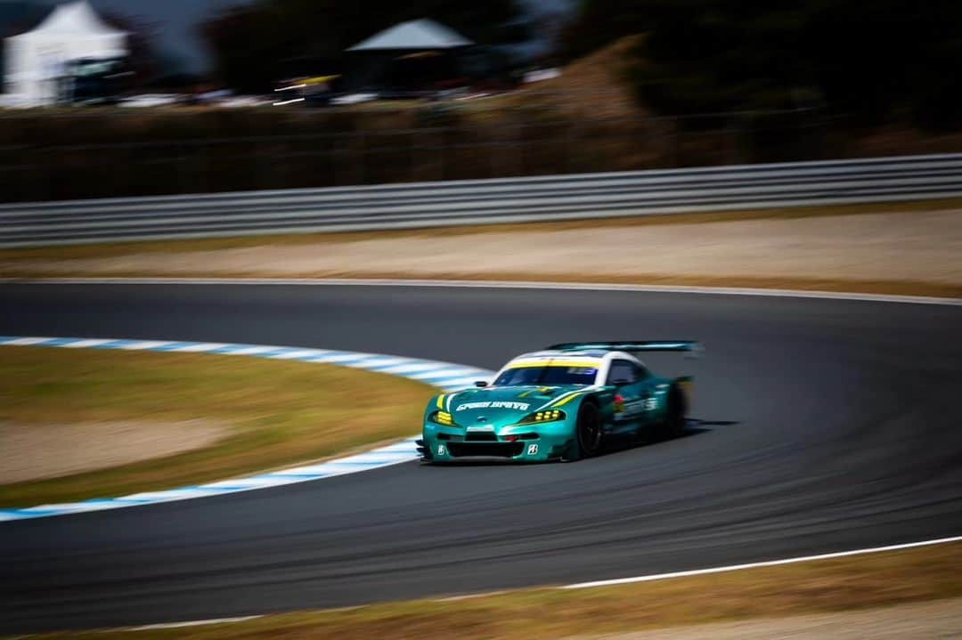 吉田広樹さんのインスタグラム写真 - (吉田広樹Instagram)「#SUPERGT Rd.8 モビリティーリゾートもてぎ🏁 予選はP7でした！  良いアタックが出来た感触もあったのですが ライバル勢はさらに速かったです💦  明日のレースはチームとして 今シーズンの集大成のレースに出来るようベストを尽くします！！  #埼玉トヨペット #GreenBrave #grgarage浦和美園 #TOYOTA #GRSUPRAGT #スープラ #TCD #BRIDGESTONE #大石博久カメラマン」11月4日 19時47分 - hiroki44da