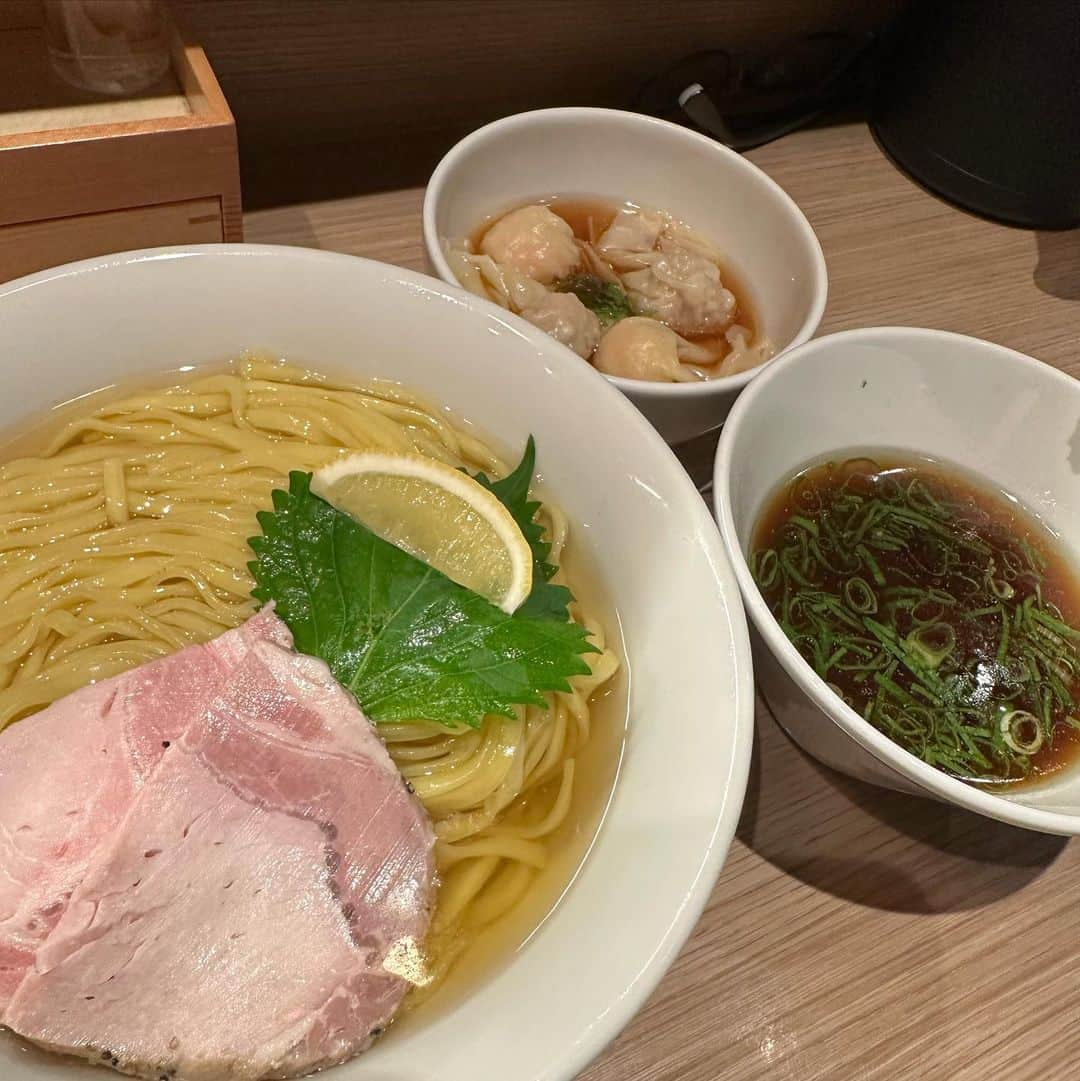 安元洋貴のインスタグラム：「昆布水つけ麺。 つけ汁なしでも美味いのよね。 #つけ」