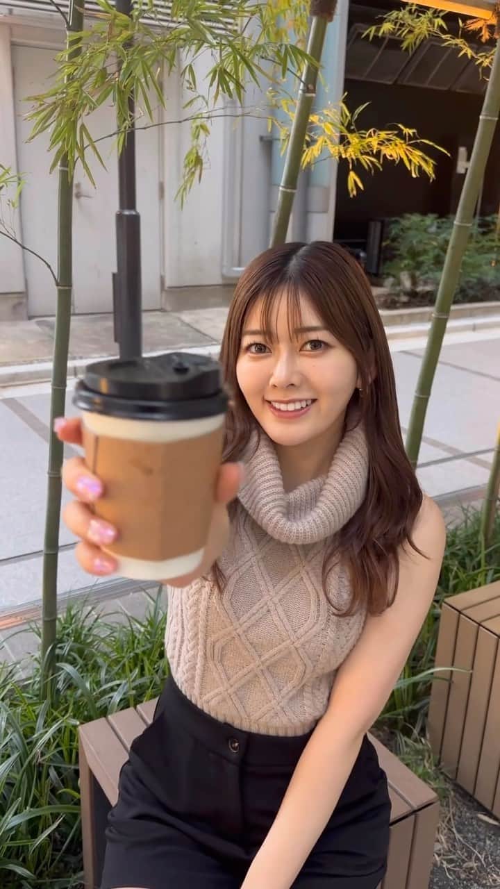 長岡真由（まゆちむ）のインスタグラム：「ふらっと寄ったパン屋さん🥖の袋かわいい💗  トップスは #cherimi 🧸🏷‪‪‪‪‬」