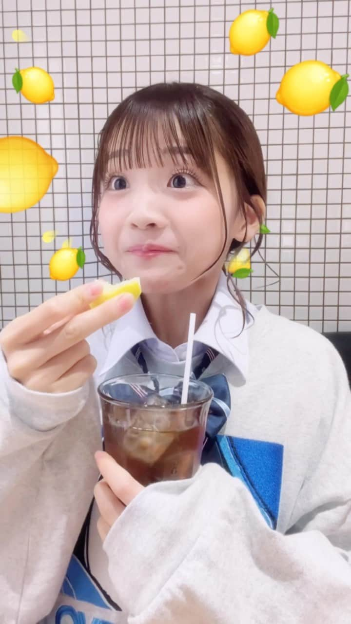 世古乙羽のインスタグラム：「れ〜もん👋🏻👋🏻👋🏻 Sour🍋 .*゜ ・ ・ ・ ・ ・ ・  ・ ・ ・  ・ ・  ・  #idol  #coordinate #girl  #Japan #jk #Dance #longhair #photooftheday #instagood #nofilter  #pierce #instacool #beautiful #happy #beach #hair #fashion #cute #tbt #selfie #instadaily #nature #smile #igers  #世古乙羽#taiwan #taipei #travel  #photography #instagood  #loveshayari」