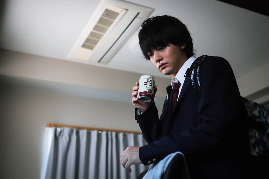 のインスタグラム：「『泥濘の食卓』  本日第3話です。  場面写真からも、泥濘度合いが伝わりますね。  是非是非。 #泥濘の食卓」