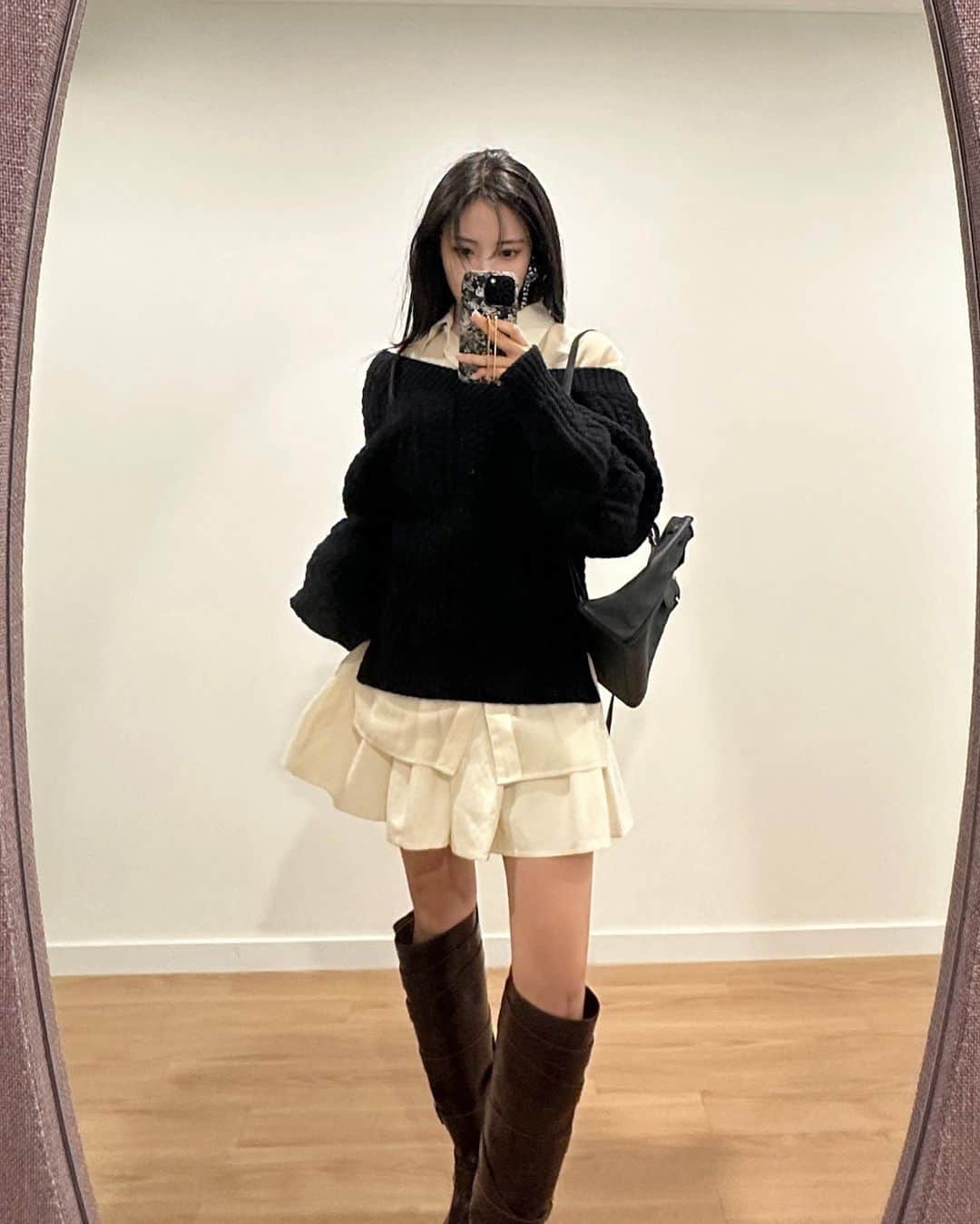 ヒョミン のインスタグラム：「벌써 11월이ㅇㅑ..!」