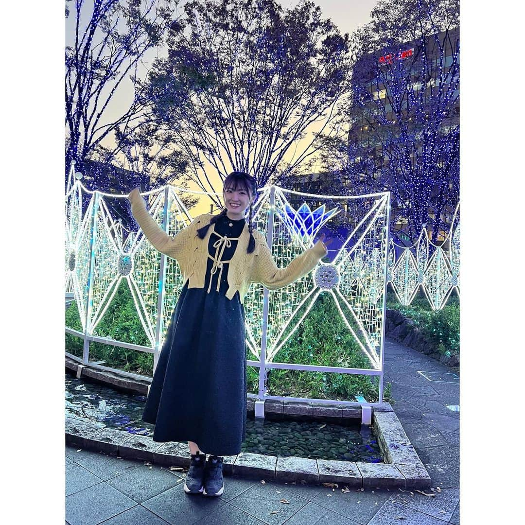 春名真依さんのインスタグラム写真 - (春名真依Instagram)「＊ 🐥  #illumination #yellow」11月4日 20時32分 - harunamai_official