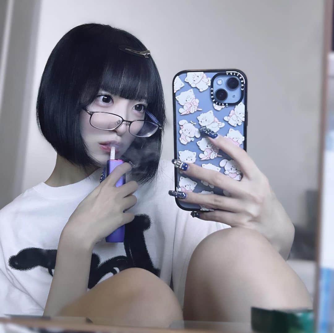 相笠萌のインスタグラム：「ひきこもりにーと」