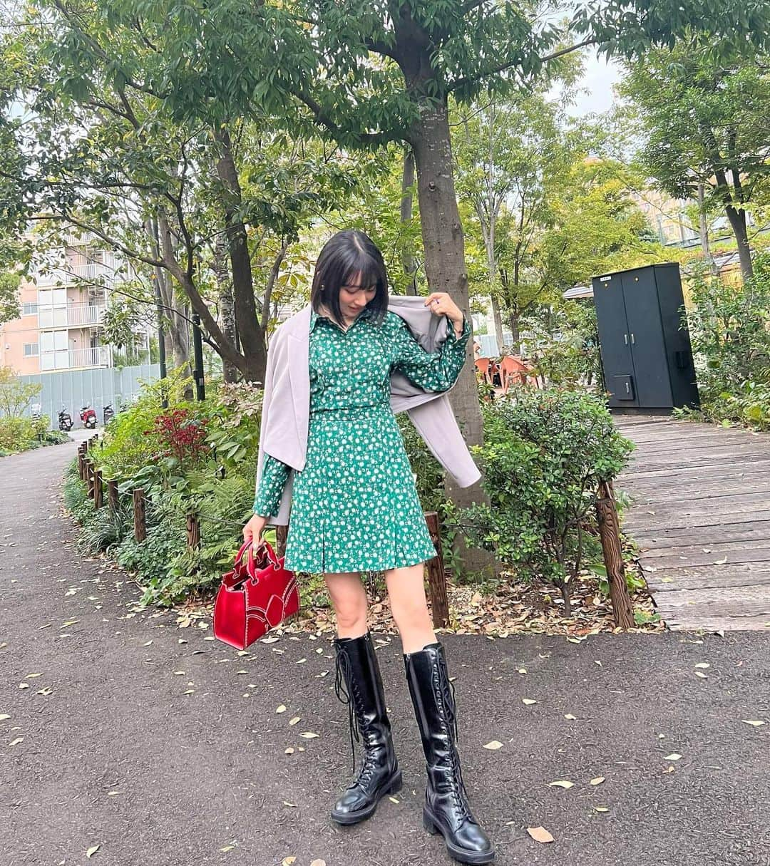 佐藤詩織さんのインスタグラム写真 - (佐藤詩織Instagram)「久しぶりの私服！FCイベントで会える機会ができましたっ☺️💓詳細はひとつ前のリールとプロフィール欄のURLからチェックしてください！  #私服 #ootd #ワンピース #ファッション #コーデ」11月4日 20時49分 - shiori_sato_artwork