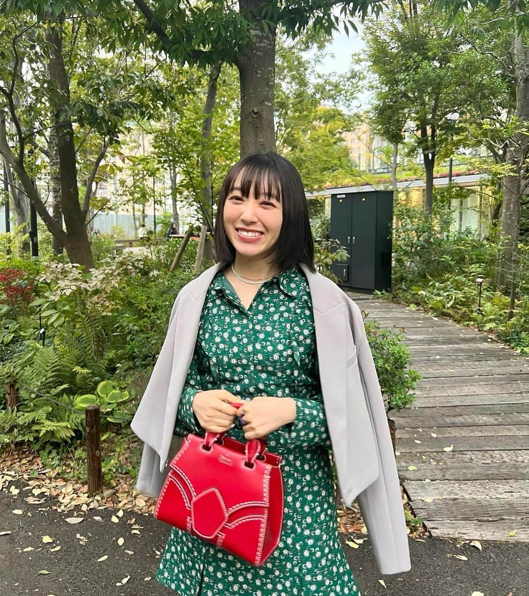 佐藤詩織さんのインスタグラム写真 - (佐藤詩織Instagram)「久しぶりの私服！FCイベントで会える機会ができましたっ☺️💓詳細はひとつ前のリールとプロフィール欄のURLからチェックしてください！  #私服 #ootd #ワンピース #ファッション #コーデ」11月4日 20時49分 - shiori_sato_artwork