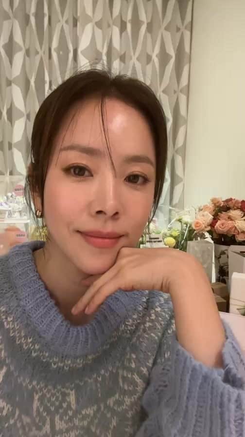 ハン・ジミンのインスタグラム：「. 못 보신 분들을 위해 잠시만 남겨 놓을게요🥲 축하해주시고 응원해주신 분들 너무 고맙고 감사합니다. 🫶🏻 Thank you so much for celebrating my birthday and cheering me up all the time!🙏🏻  (내일 비 소식이 있다고 하니 오시는 분들은 안전히 조심히 오세요🙏🏻)」