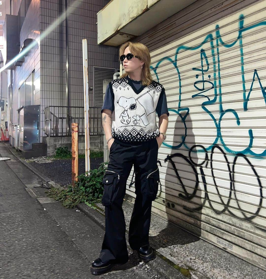 $oichiroさんのインスタグラム写真 - ($oichiroInstagram)「ヌピー✌️  #ootd #fashion #instafashion #photography #snoopy #fffpostalservice #celine #soulland #peanuts #coodinate #🕶️」11月4日 21時18分 - so0131.g