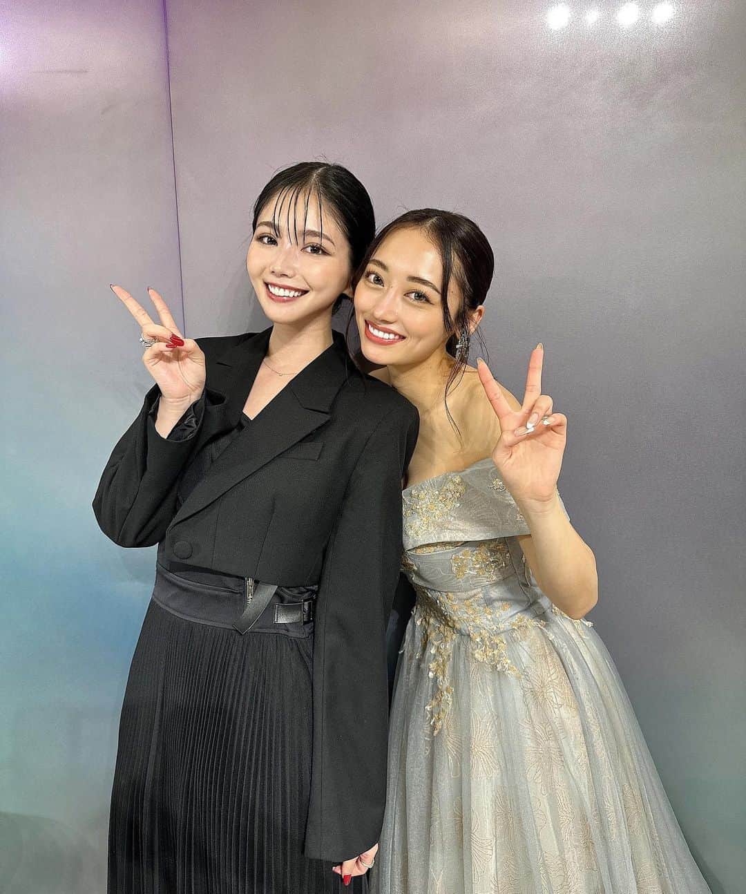 前沢海友さんのインスタグラム写真 - (前沢海友Instagram)「happy wedding💍 ㅤㅤㅤㅤㅤㅤㅤㅤㅤㅤㅤㅤㅤ なんでこんな素敵なのって羨ましくなるくらい 美男美女な2人で沢山幸せ分けて貰った✨ あんな綺麗な花嫁さん見た事なかったよ🥺💖 (登場した瞬間綺麗すぎて泣けた。) ㅤㅤㅤㅤㅤㅤㅤㅤㅤㅤㅤㅤㅤ 上京してきてからできた友達の結婚式が あんちゃん第一号😍(レベル高すぎる♡) ㅤㅤㅤㅤㅤㅤㅤㅤㅤㅤㅤㅤㅤ 忙しい中書いてくれたメッセージカードや 細かい所までオシャレで2人のこだわり沢山な空間にいれて 人生一度の素敵な日に携われて幸せでした😩💖 ㅤㅤㅤㅤㅤㅤㅤㅤㅤㅤㅤㅤㅤ 改めてご結婚おめでとう✨  ㅤㅤㅤㅤㅤㅤㅤㅤㅤㅤㅤㅤㅤ ㅤㅤㅤㅤㅤㅤㅤㅤㅤㅤㅤㅤㅤ #happywedding #friend #tokyo #newpost #l4l #ウエディングドレス #結婚式 #幸せ空間」11月4日 21時11分 - maezawamiyu