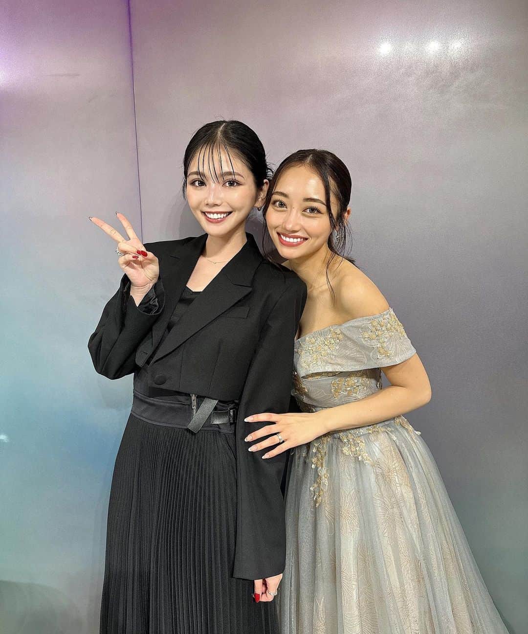 前沢海友さんのインスタグラム写真 - (前沢海友Instagram)「happy wedding💍 ㅤㅤㅤㅤㅤㅤㅤㅤㅤㅤㅤㅤㅤ なんでこんな素敵なのって羨ましくなるくらい 美男美女な2人で沢山幸せ分けて貰った✨ あんな綺麗な花嫁さん見た事なかったよ🥺💖 (登場した瞬間綺麗すぎて泣けた。) ㅤㅤㅤㅤㅤㅤㅤㅤㅤㅤㅤㅤㅤ 上京してきてからできた友達の結婚式が あんちゃん第一号😍(レベル高すぎる♡) ㅤㅤㅤㅤㅤㅤㅤㅤㅤㅤㅤㅤㅤ 忙しい中書いてくれたメッセージカードや 細かい所までオシャレで2人のこだわり沢山な空間にいれて 人生一度の素敵な日に携われて幸せでした😩💖 ㅤㅤㅤㅤㅤㅤㅤㅤㅤㅤㅤㅤㅤ 改めてご結婚おめでとう✨  ㅤㅤㅤㅤㅤㅤㅤㅤㅤㅤㅤㅤㅤ ㅤㅤㅤㅤㅤㅤㅤㅤㅤㅤㅤㅤㅤ #happywedding #friend #tokyo #newpost #l4l #ウエディングドレス #結婚式 #幸せ空間」11月4日 21時11分 - maezawamiyu