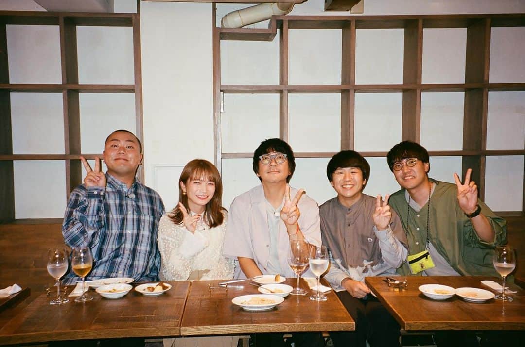 のインスタグラム：「.  明日11/5 12:00〜 なりゆき街道旅 放送です！  ハナコの皆さんと大森南朋さんとの 代々木散策楽しかったなぁ🥰  ぜひご覧ください🍁  #なりゆき街道旅」