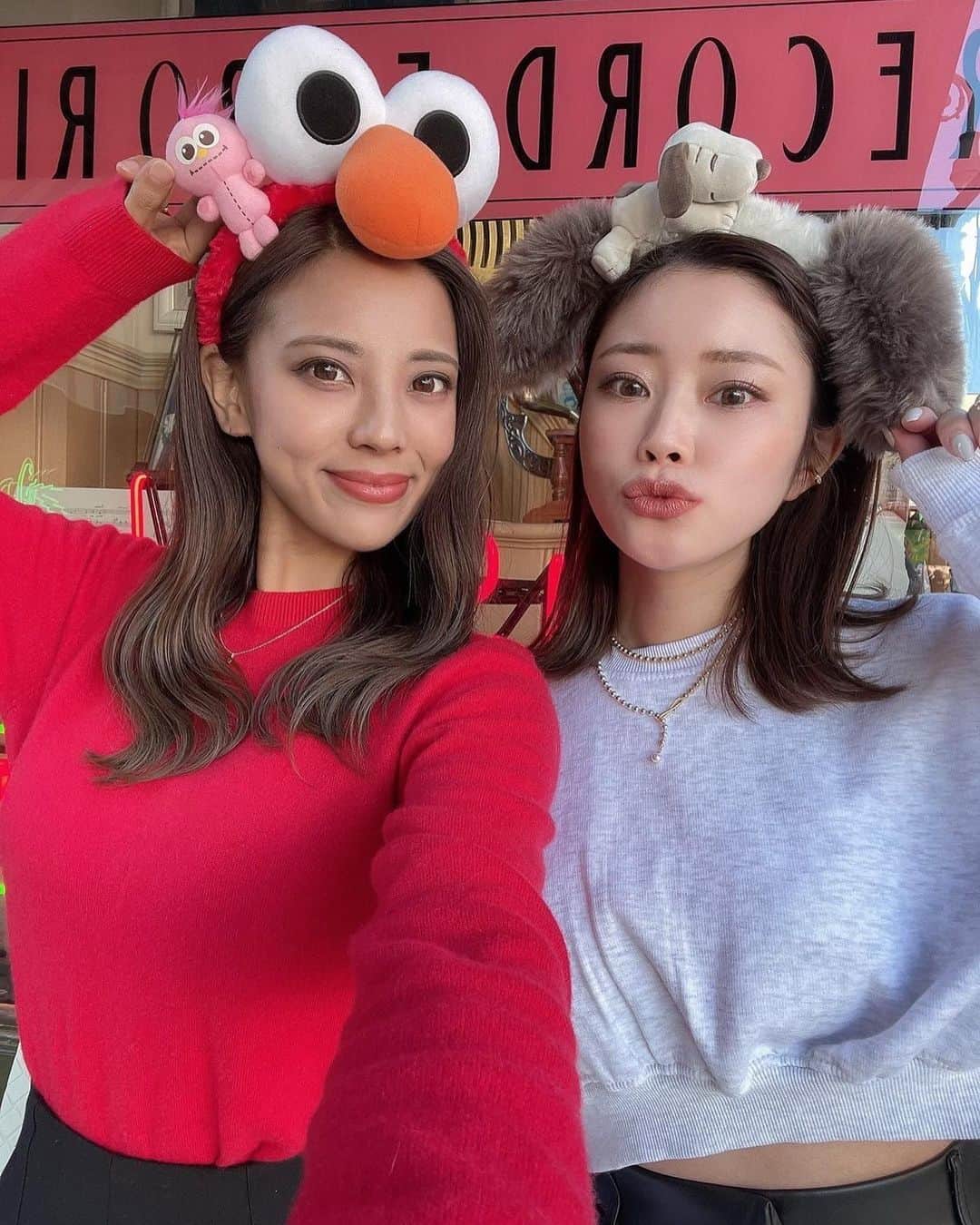 岡田沙知のインスタグラム：「. 大阪行くたびに会ってるゆみ❤️ 念願のゆにば🌏💫 . #usj」