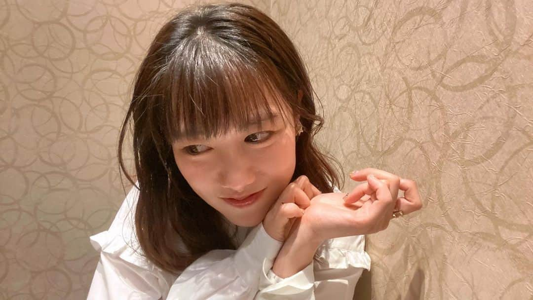 高城れにさんのインスタグラム写真 - (高城れにInstagram)「みんな乾杯しているみたいなので ほろ酔いれれお届け😉💜🍻  私は今日もきっとハイボール一筋です☺️  #ほろ酔い #ハイボール推し」11月4日 21時45分 - takagireni_official