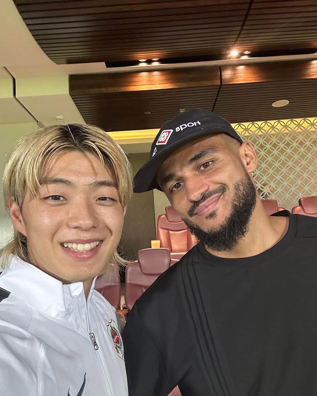 のインスタグラム：「Al-Rayyan ❤️🖤❤️🖤  Thanks for taking the pics🙏  I'll keep supporting us🔥🔥  #alrayyan #alrayyansc #qatarstarsleague」